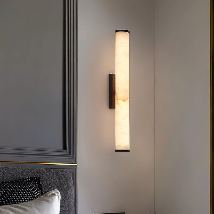 Wandlamp Met Alabasterkolom En Wandmontage